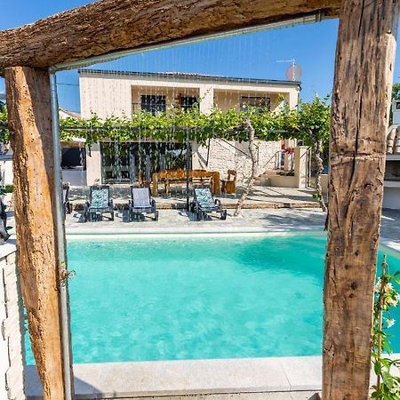 House With Pool Poli Stare Nuoni Villa Zminj Bagian luar foto