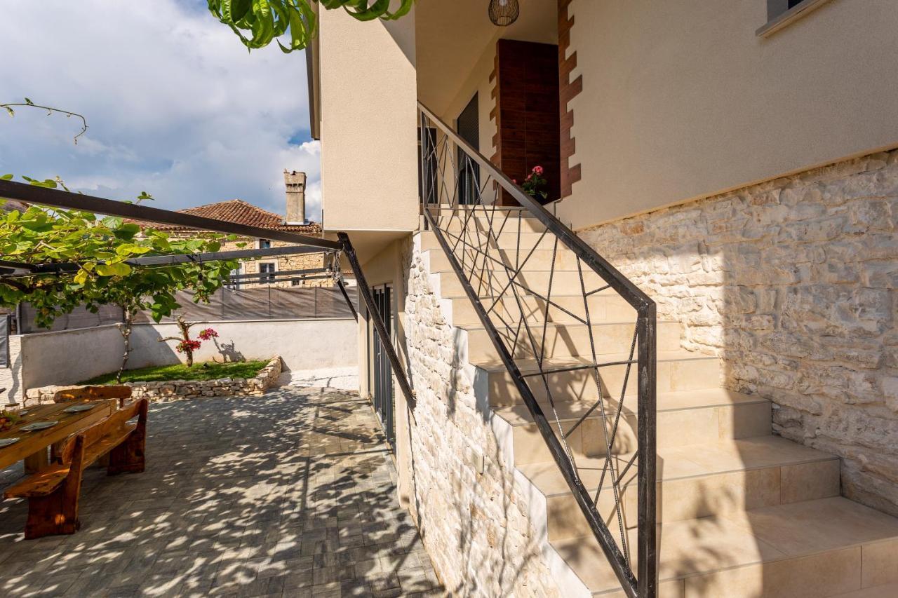 House With Pool Poli Stare Nuoni Villa Zminj Bagian luar foto