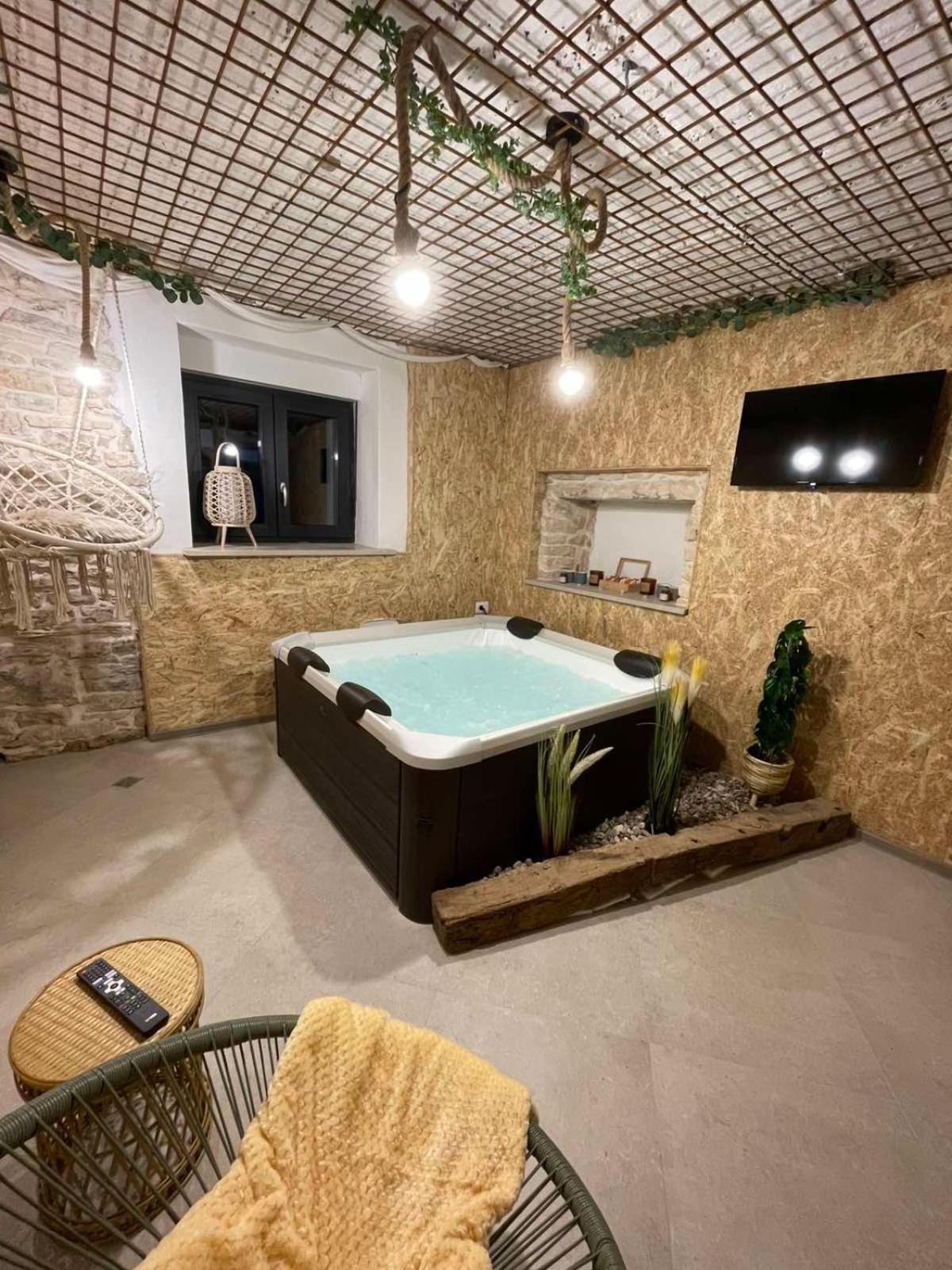 House With Pool Poli Stare Nuoni Villa Zminj Bagian luar foto